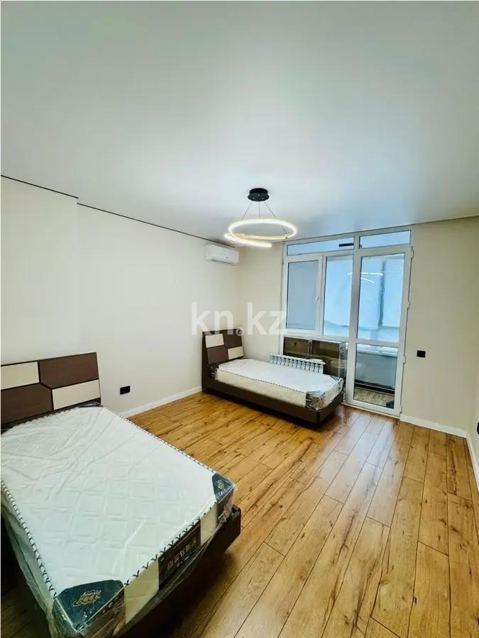 Продажа 3-комнатной квартиры, 100 м², ул. Толе би, дом  285/8 в Алматы - фото 3