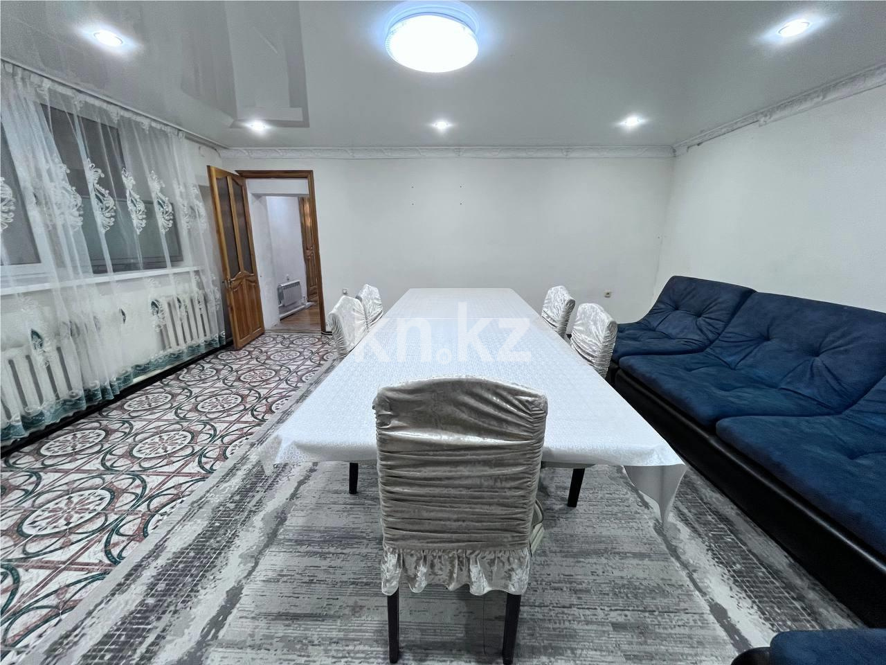 Продажа 5-комнатного дома, 271 м² в Караганде