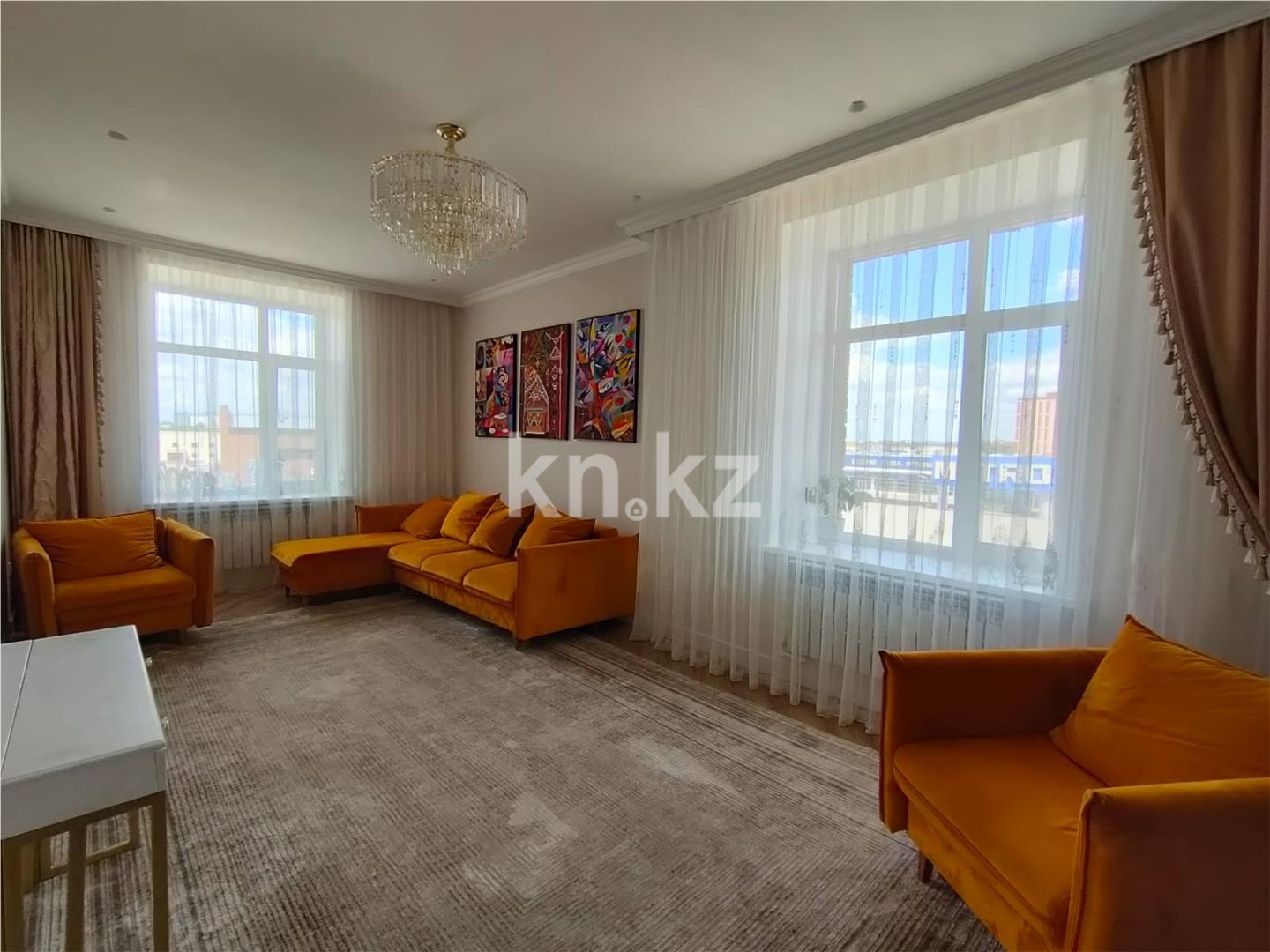 Продажа 4-комнатной квартиры, 105 м² в Караганде