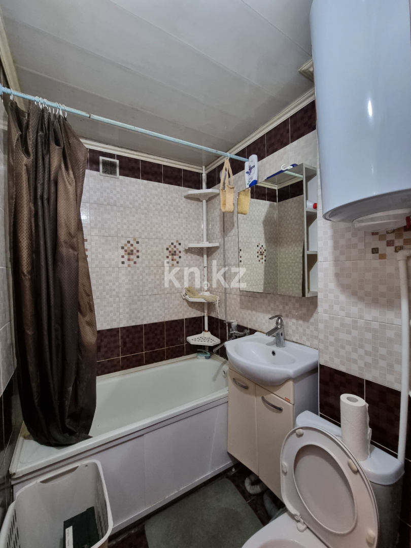 Продажа 3-комнатной квартиры, 58.4 м² в Караганде - фото 8