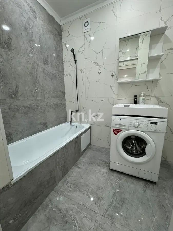 Продажа 1-комнатной квартиры, 41 м², мкр-н Голубые Пруды, дом  12/1 в Караганде - фото 4