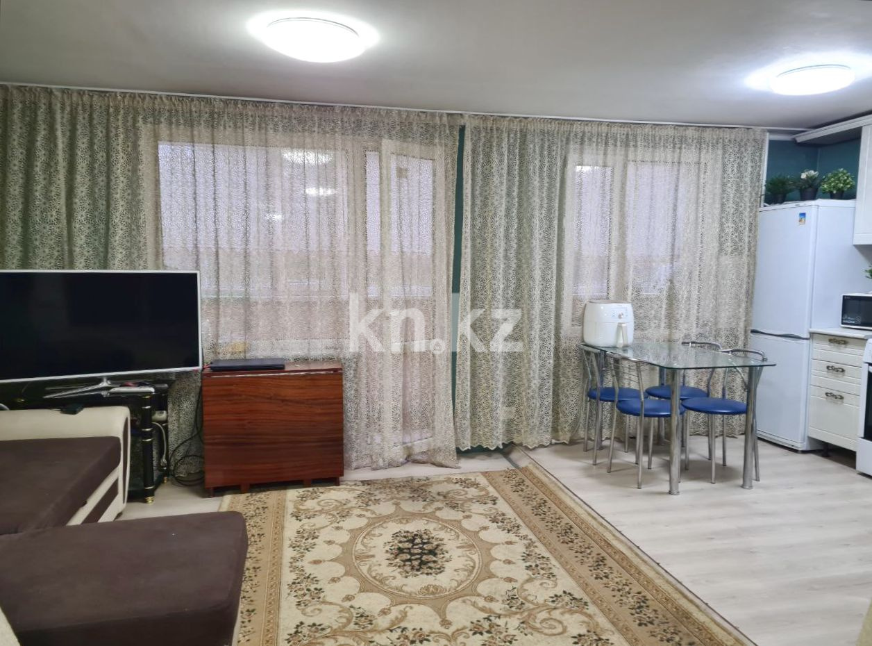 Продажа 3-комнатной квартиры, 63 м², ул. Бажова, дом  339/2 в Усть-Каменогорске - фото 3