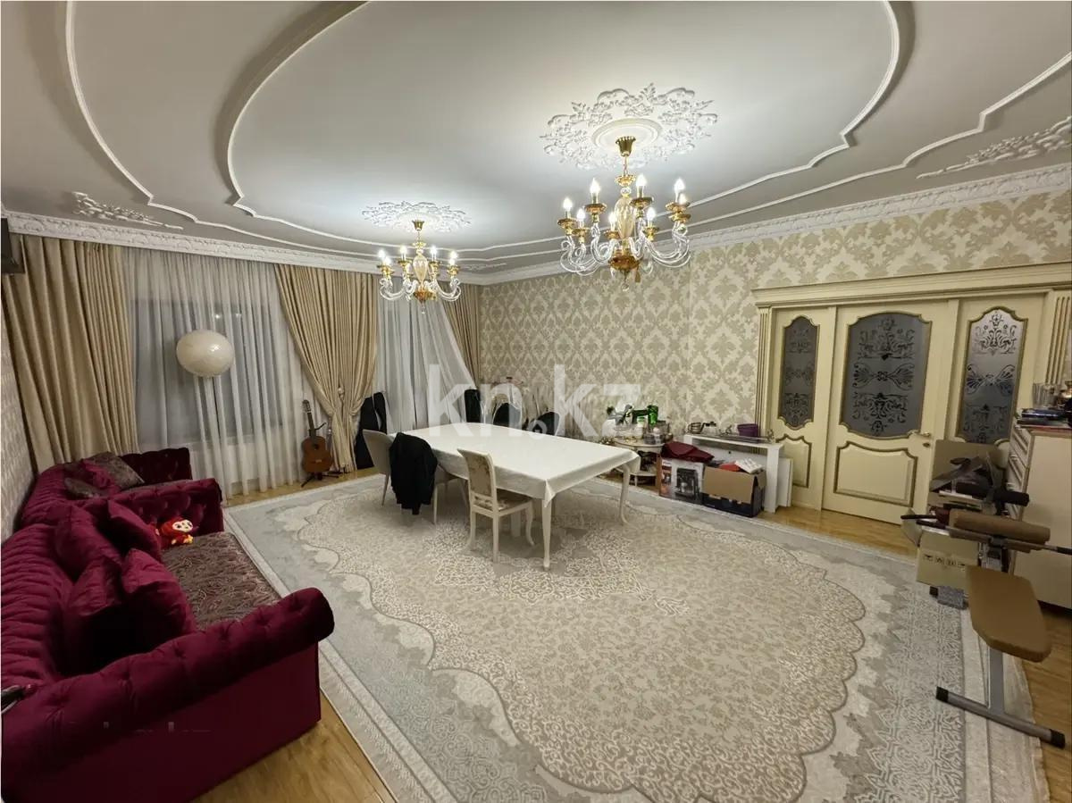 Продажа 4-комнатной квартиры, 210 м² в Астане