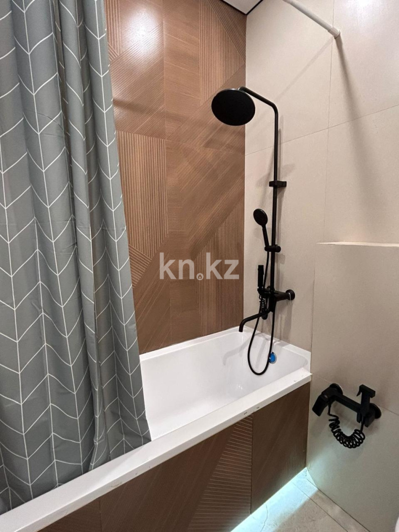 Аренда 2-комнатной квартиры посуточно, 42 м² в Алматы - фото 6