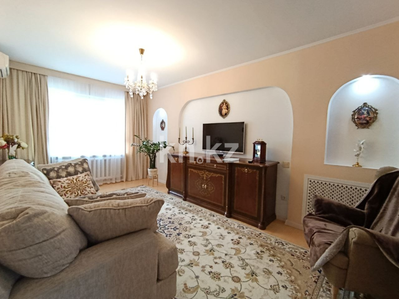 Продажа 3-комнатной квартиры, 65 м², ул. Айманова в Алматы