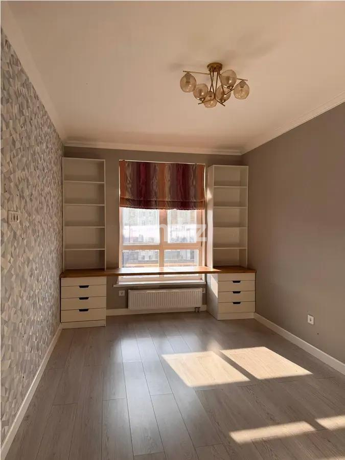 Продажа 4-комнатной квартиры, 92 м² в Астане - фото 3