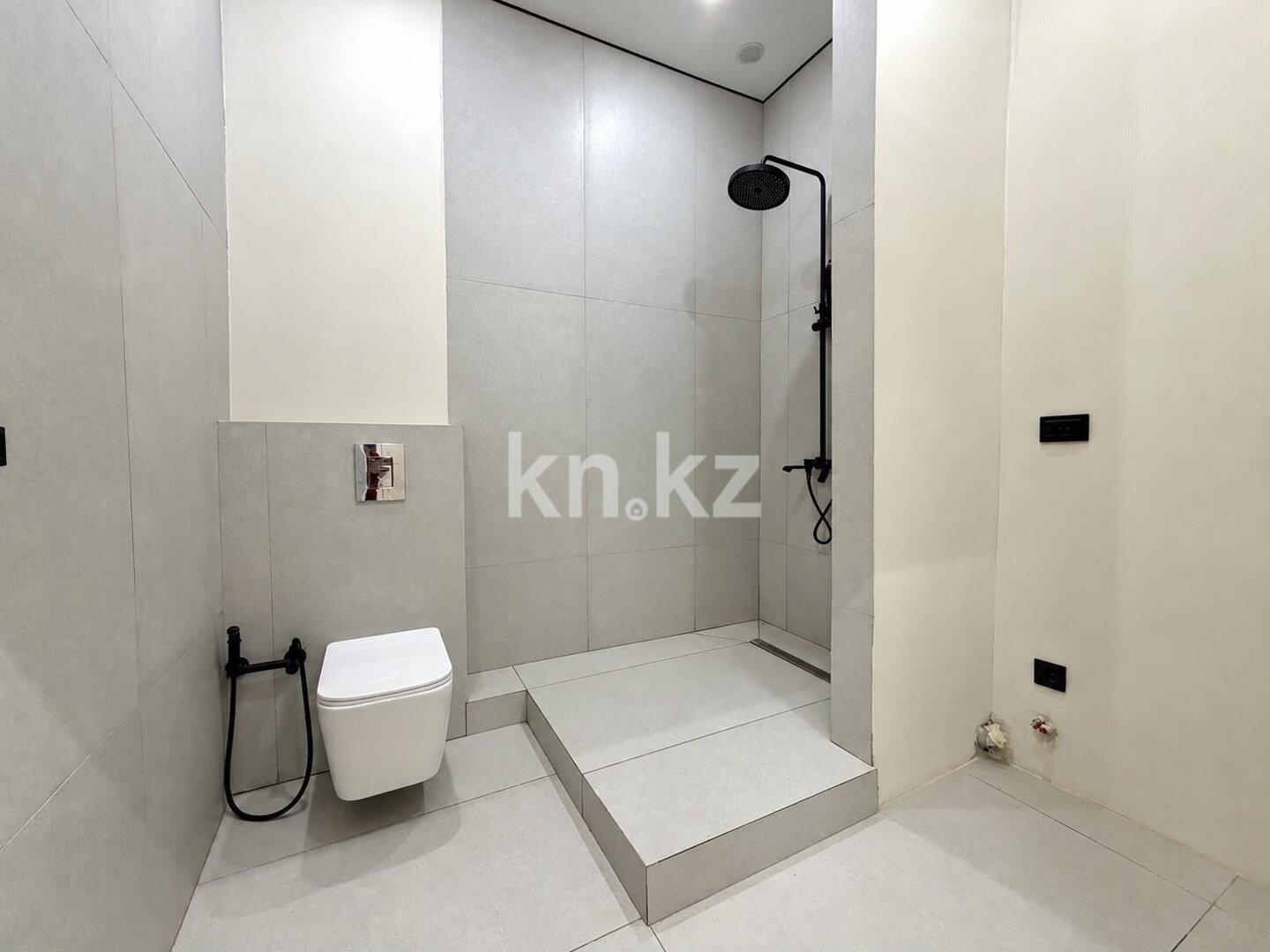 Продажа 2-комнатной квартиры, 46 м² в Алматы - фото 8