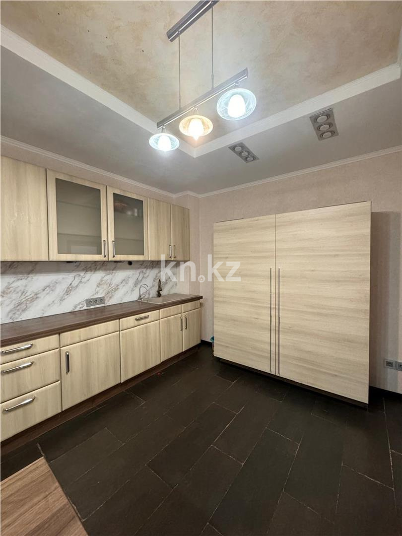 Продажа 4-комнатной квартиры, 121 м², ул. Лободы в Караганде - фото 10
