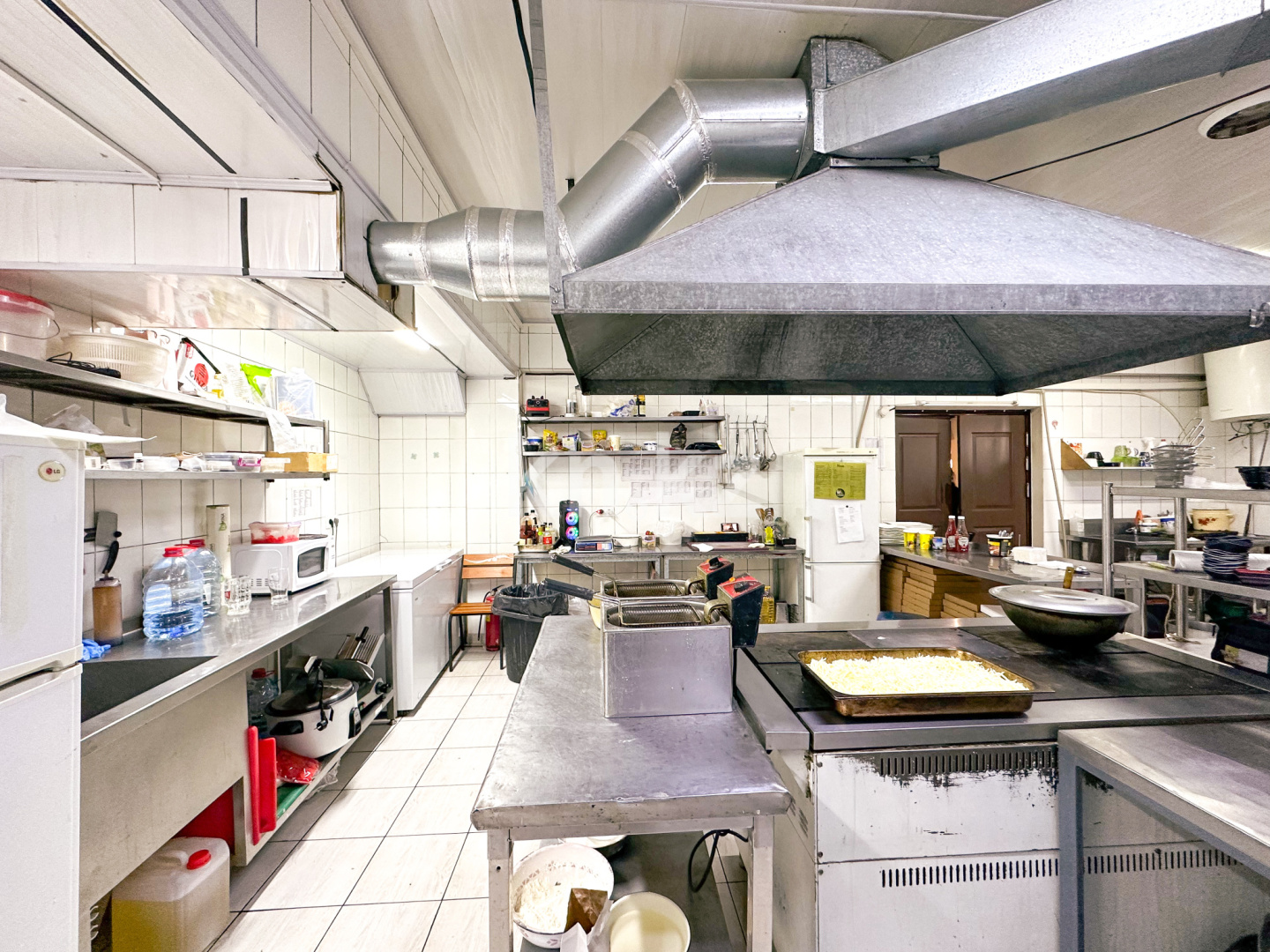 Продажа , 300 м², ул. Гурилева, дом  59а в Алматы - фото 8