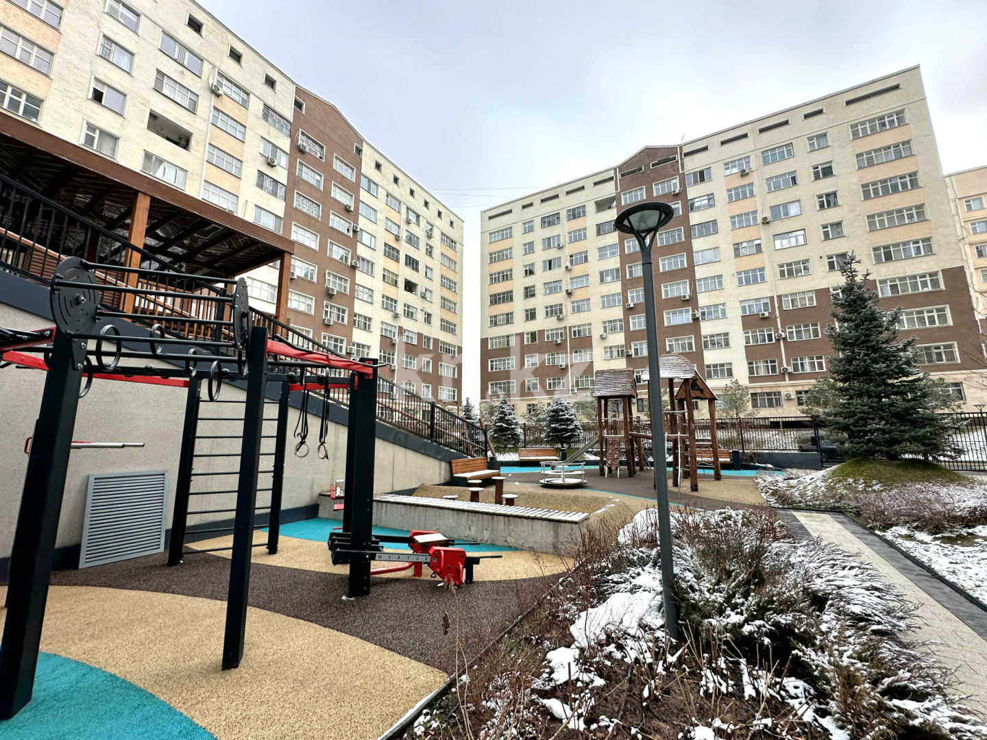 Продажа 2-комнатной квартиры, 75 м², ул. Шаяхметова в Шымкенте - фото 26