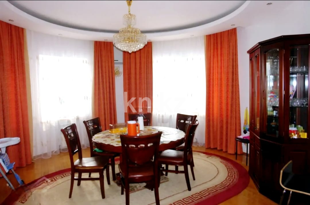 Продажа 7-комнатного дома, 379 м², мкр-н Самал-3 в Уральске