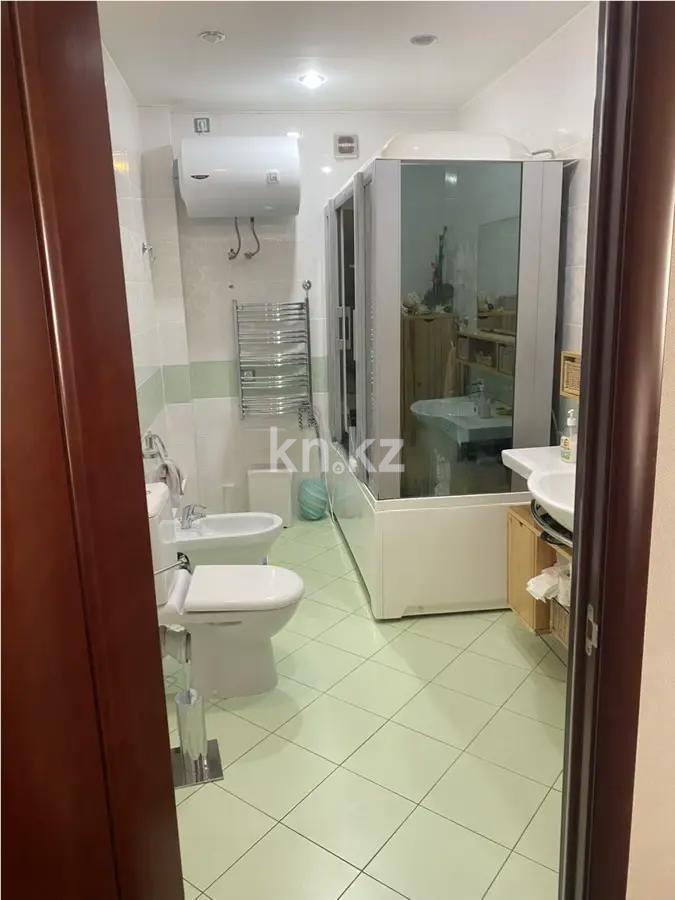 Продажа 6-комнатной квартиры, 220 м² в Караганде - фото 8