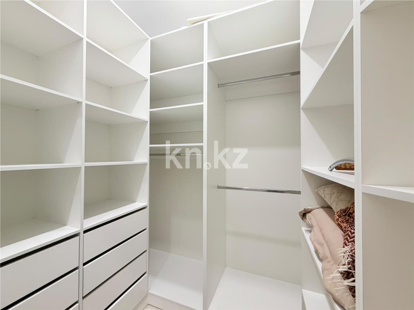 Продажа 2-комнатной квартиры, 75.5 м² в Астане - фото 9