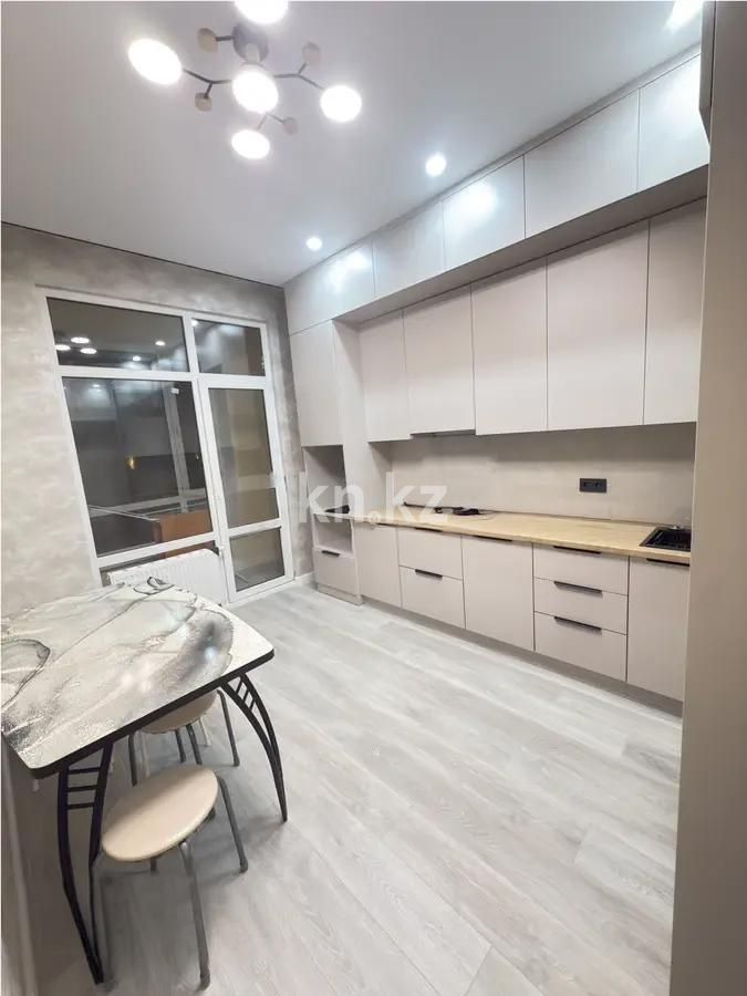 Продажа 3-комнатной квартиры, 92 м², ул. Нажимеденова, дом  28 в Астане - фото 3