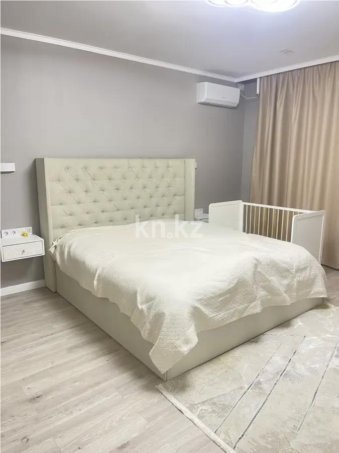 Продажа 4-комнатной квартиры, 137 м², пр. Абая, дом  165 в Алматы