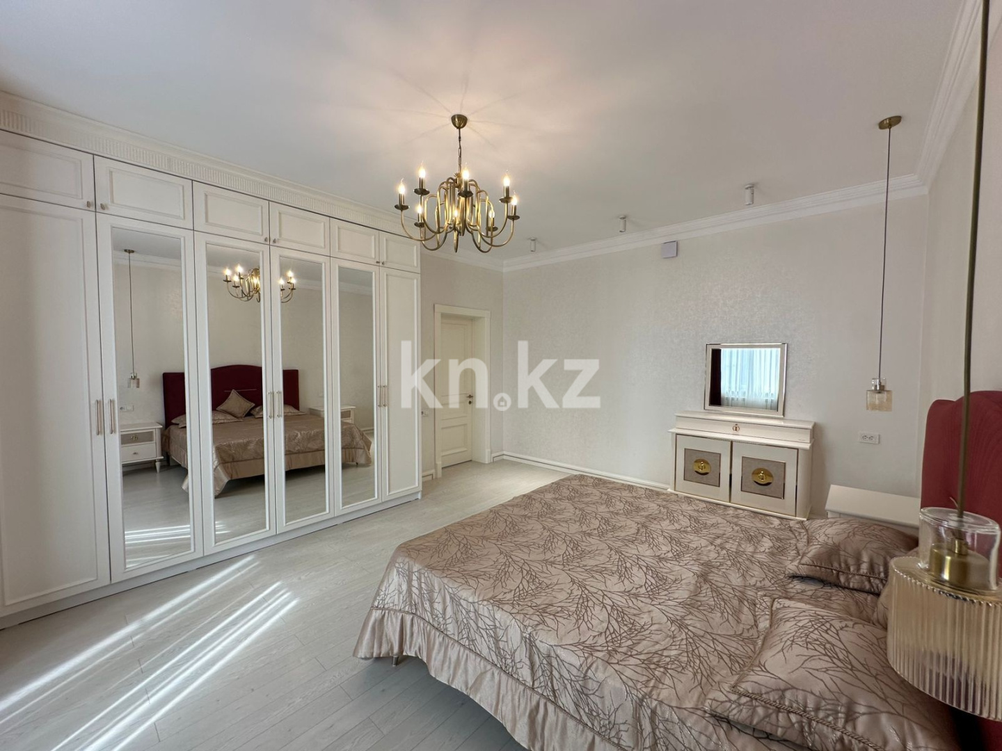 Продажа 5-комнатного дома, 327 м² в Шымкенте - фото 12