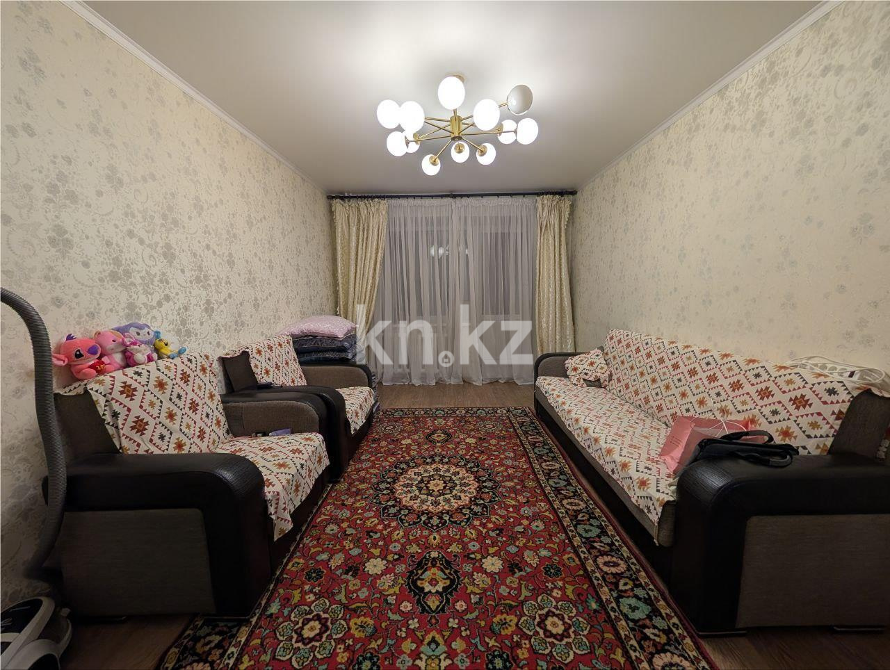 Продажа 2-комнатной квартиры, 50 м², 11 кв-л, дом  15 в Караганде