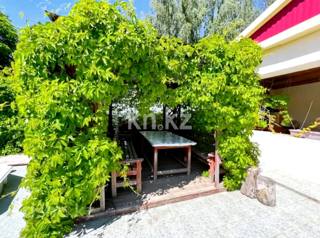 Продажа 7-комнатного дома, 379 м², мкр-н Самал-3 в Уральске - фото 18