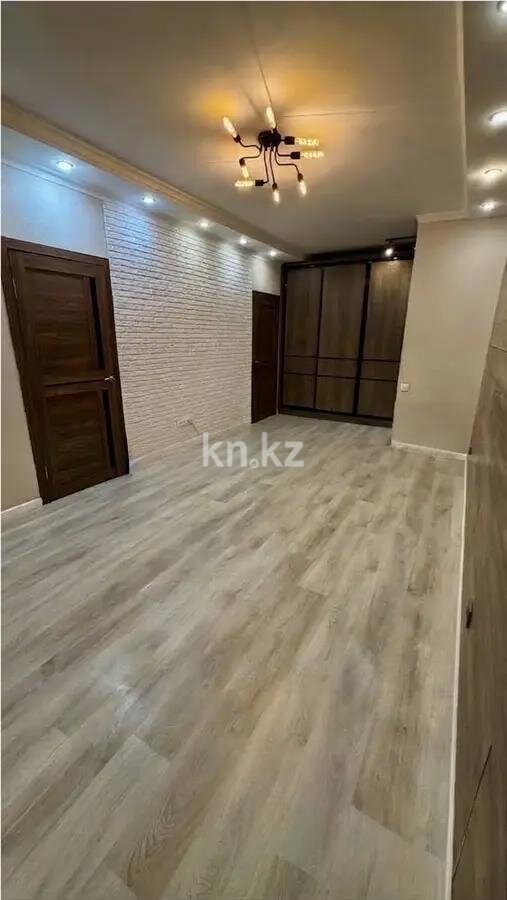 Продажа 3-комнатной квартиры, 70.4 м² в Алматы - фото 5