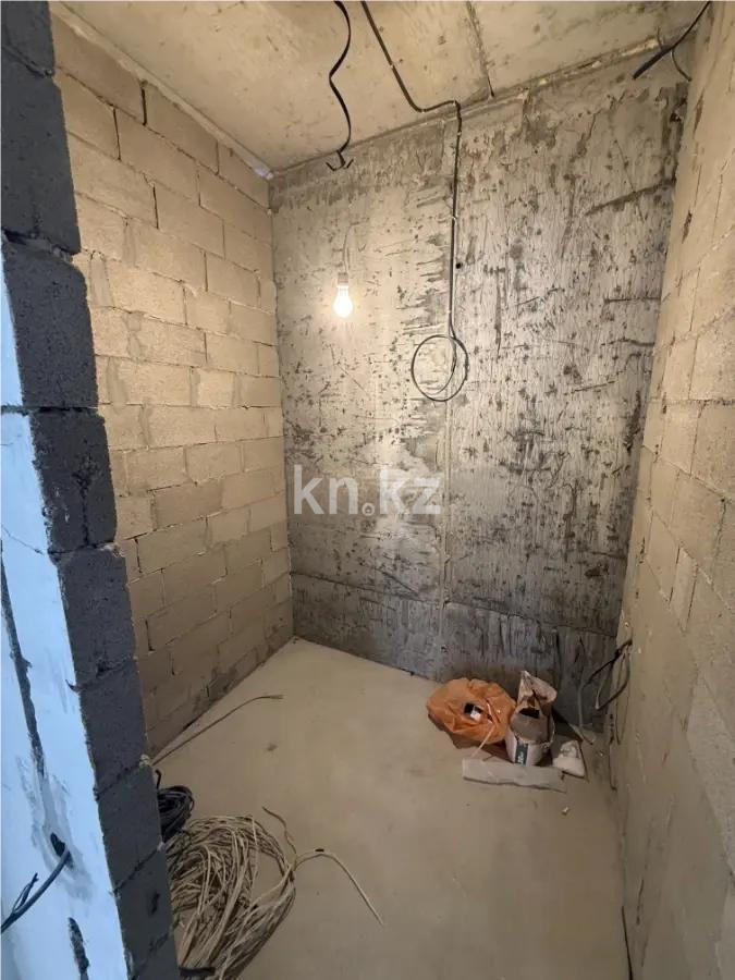 Продажа 3-комнатной квартиры, 90 м², пр. Республики, дом  23 в Караганде - фото 3