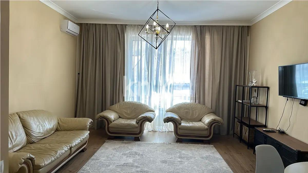 Продажа 2-комнатной квартиры, 60 м², ул. Бекхожина, дом  15а в Алматы