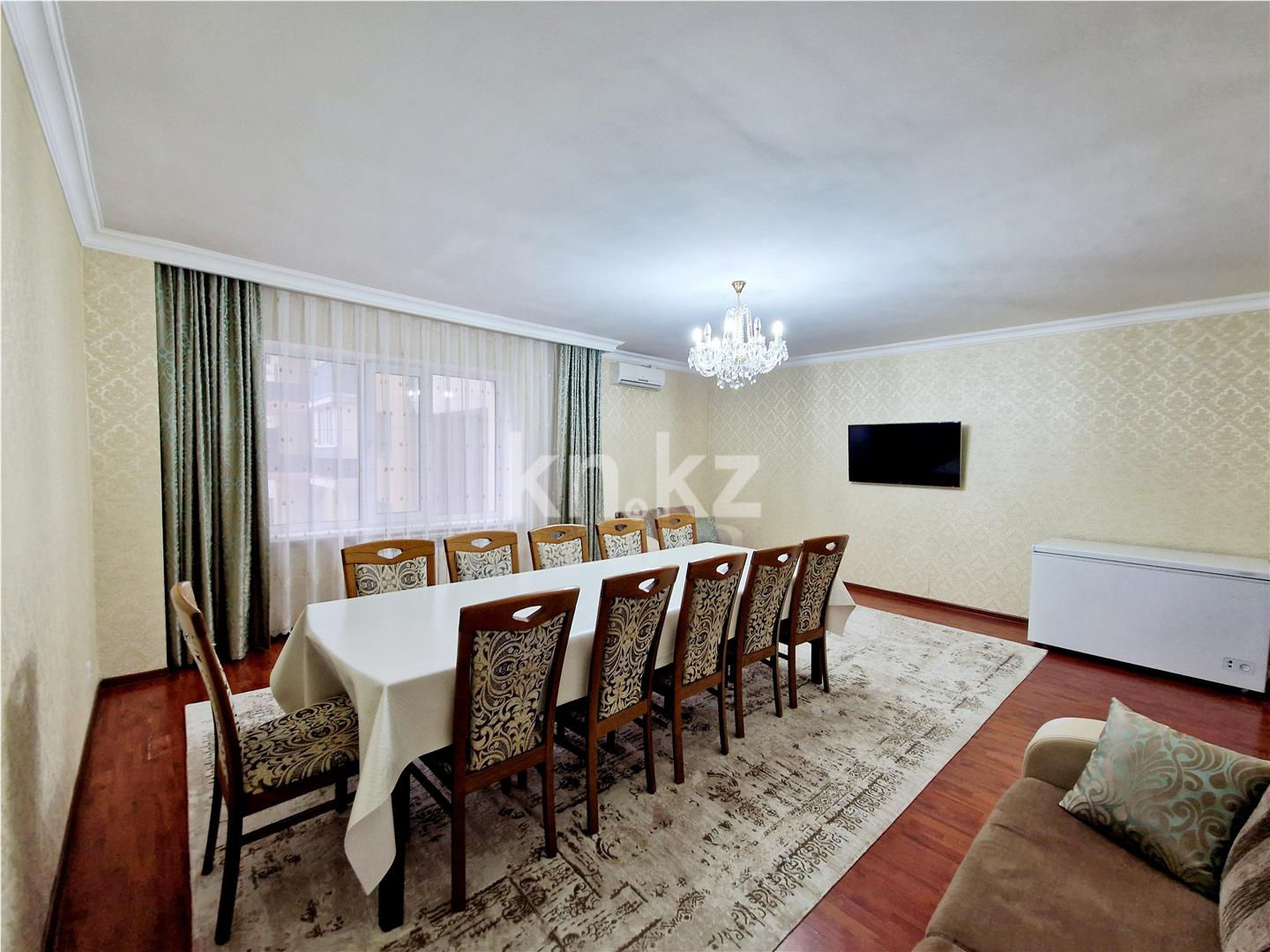 Продажа 3-комнатной квартиры, 106 м² в Караганде