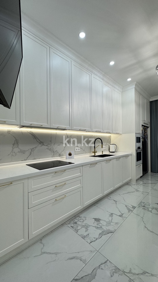 Продажа 4-комнатной квартиры, 140 м² в Алматы - фото 10