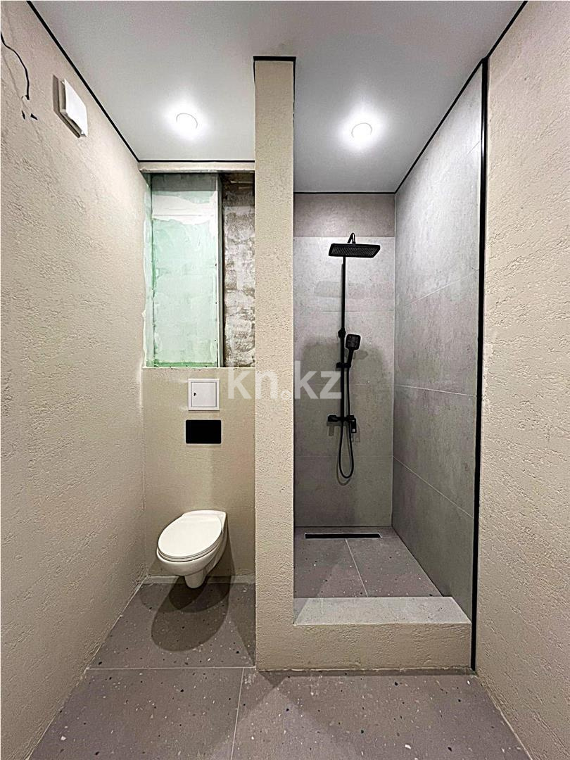 Продажа 2-комнатной квартиры, 64 м², 137 учетный квартал в Караганде - фото 15