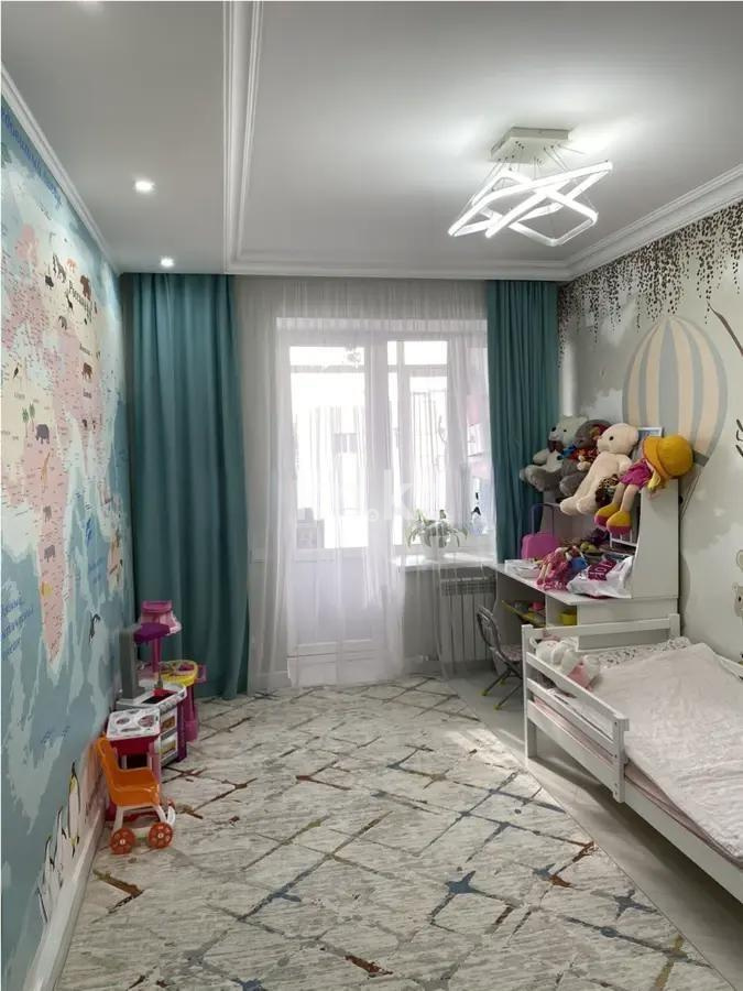 Продажа 4-комнатной квартиры, 120 м² в Астане - фото 2