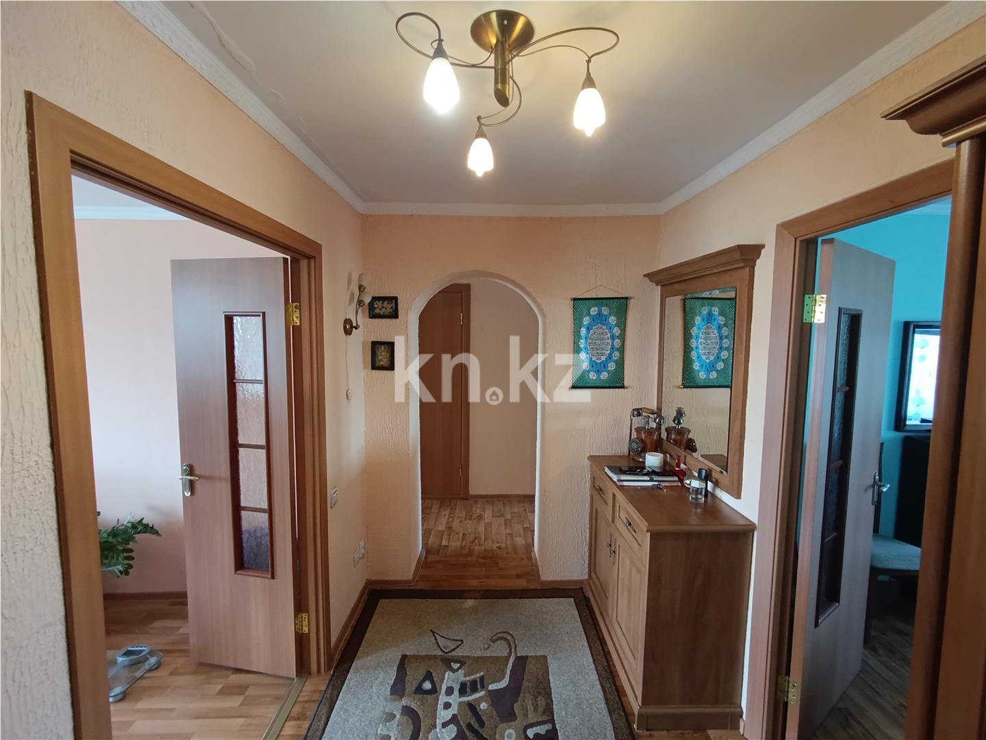 Продажа 3-комнатной квартиры, 75 м², ул. Маметовой, дом  121 в Караганде - фото 9