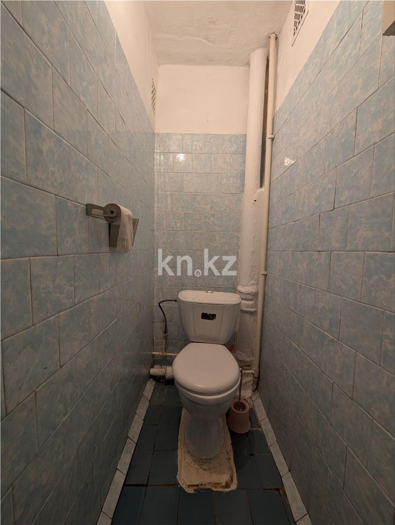 Продажа 3-комнатной квартиры, 61 м², мкр-н Восток-3, дом  9 в Караганде - фото 11