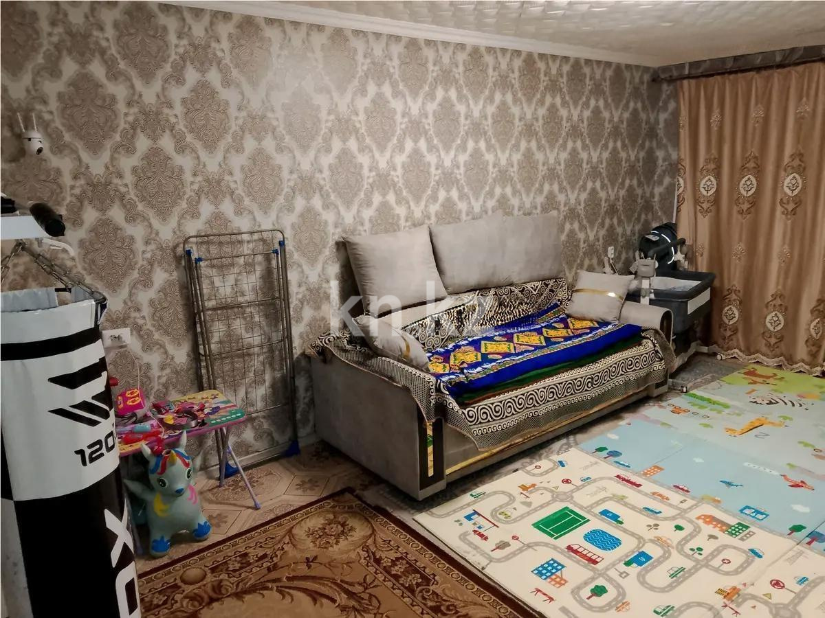 Продажа 2-комнатной квартиры, 44 м², 14-й мкр., дом  11 в Караганде