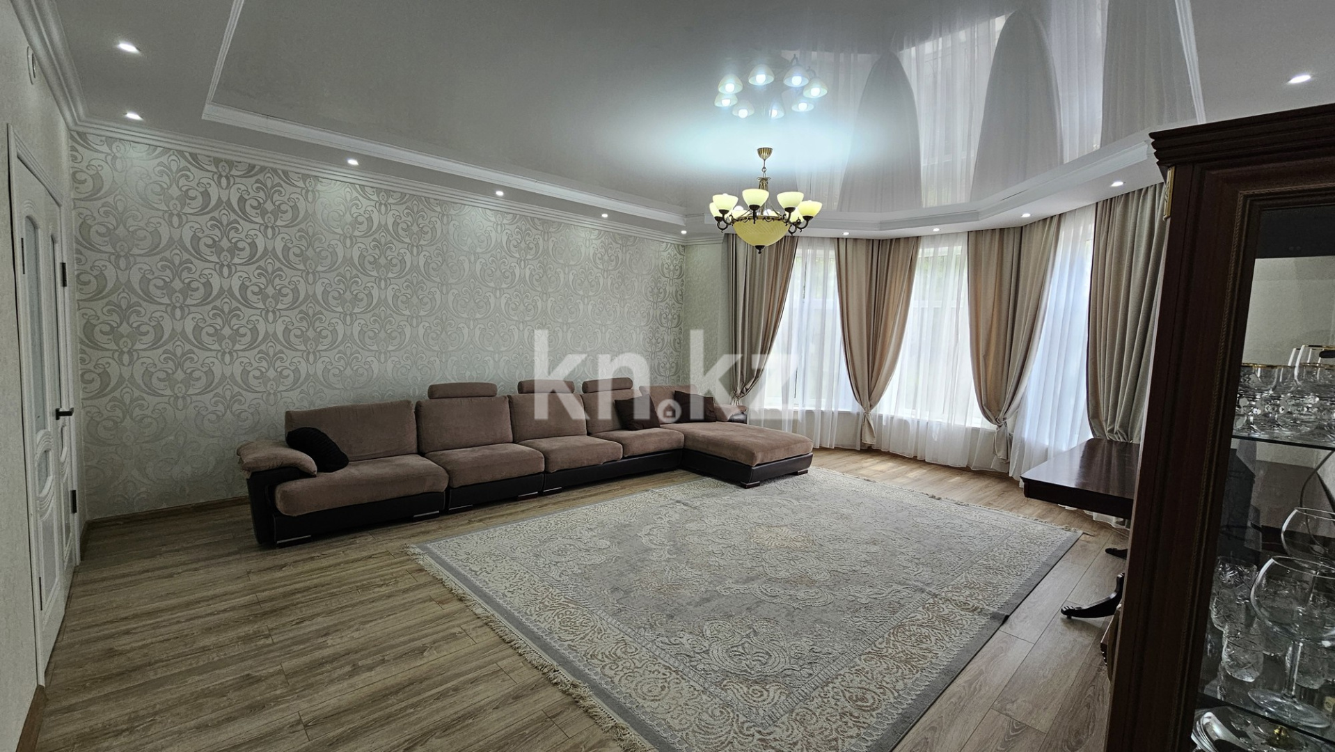 Продажа 5-комнатного дома, 220 м² в Алматы - фото 19