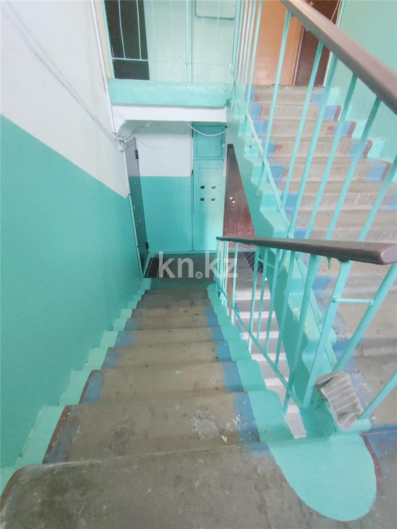 Продажа 3-комнатной квартиры, 62 м², мкр-н 13 в Караганде - фото 14