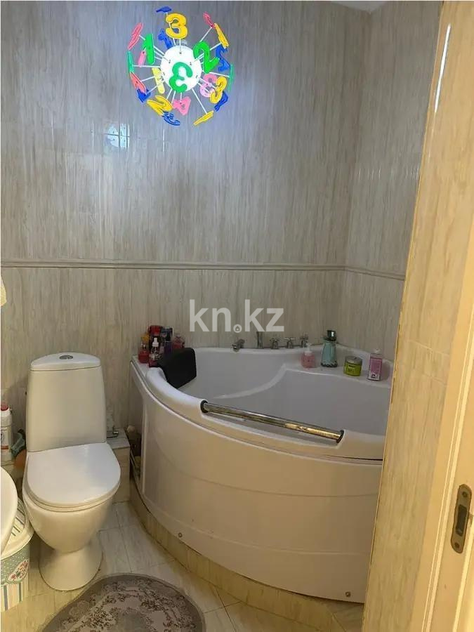 Продажа 4-комнатной квартиры, 150 м², мкр-н Керемет, дом  7/27 в Алматы - фото 3