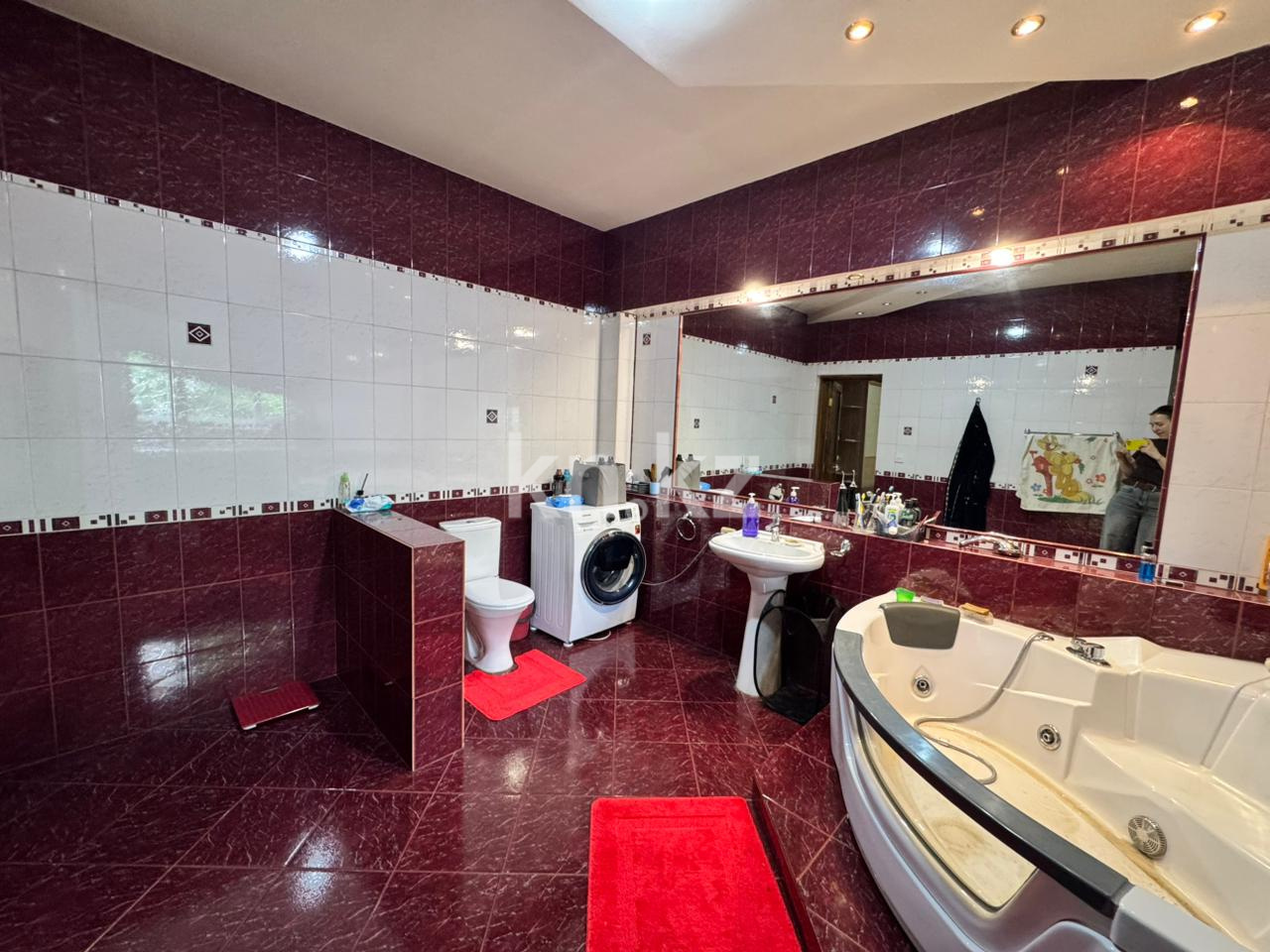 Продажа 5-комнатного дома, 373 м² в Караганде - фото 24