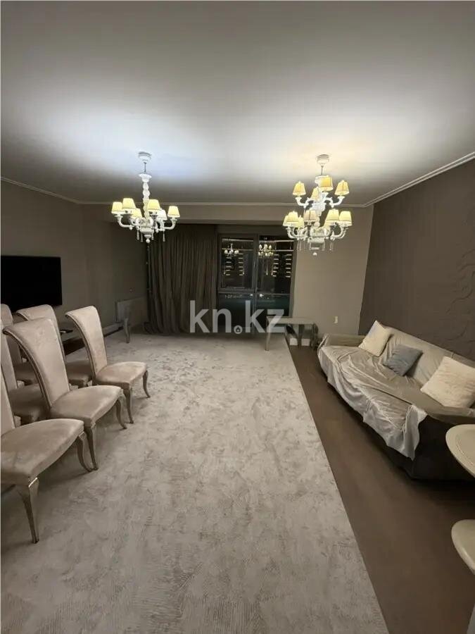 Продажа 4-комнатной квартиры, 230 м² в Астане