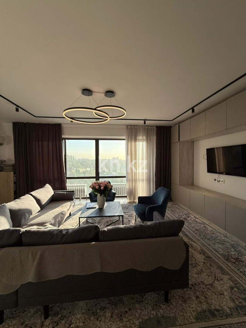 Аренда 2-комнатной квартиры, 80 м², мкр-н Коктем-3, дом  24 - бул. Бухар Жырау в Алматы - фото 2