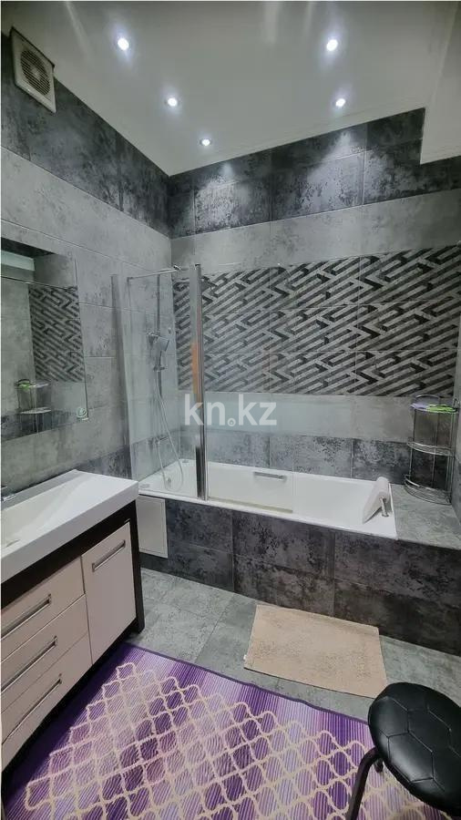 Продажа 3-комнатной квартиры, 137.5 м², ул. Брусиловского, дом  163 в Алматы - фото 4