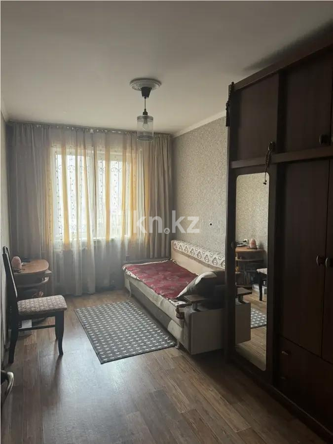 Продажа 3-комнатной квартиры, 58.2 м², 8 мкр., дом  27 в Алматы - фото 3