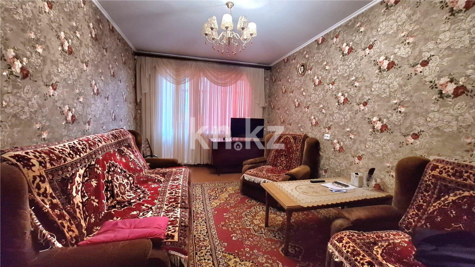 Продажа 2-комнатной квартиры, 50 м², 18 мкр. в Караганде