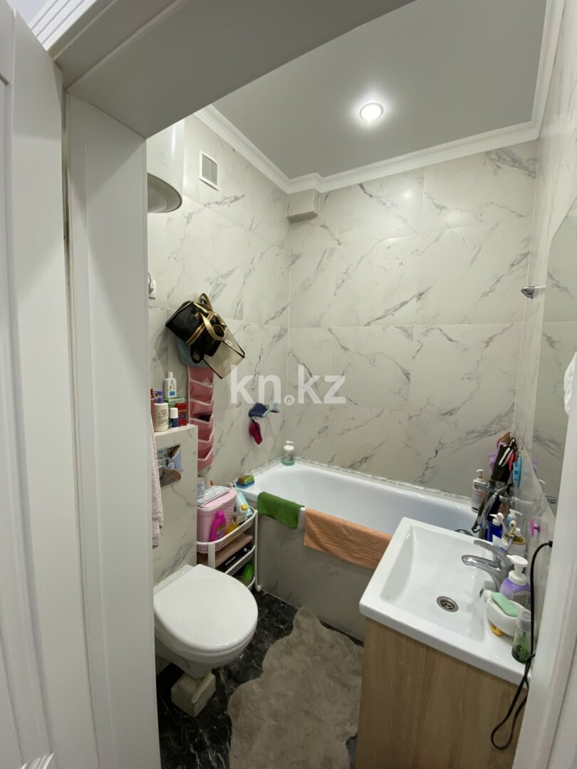 Продажа 2-комнатной квартиры, 62.3 м² в Караганде - фото 14