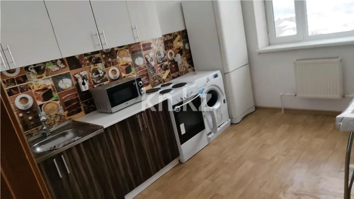 Продажа 2-комнатной квартиры, 70 м², ул. Момышулы, дом  24 в Караганде - фото 3