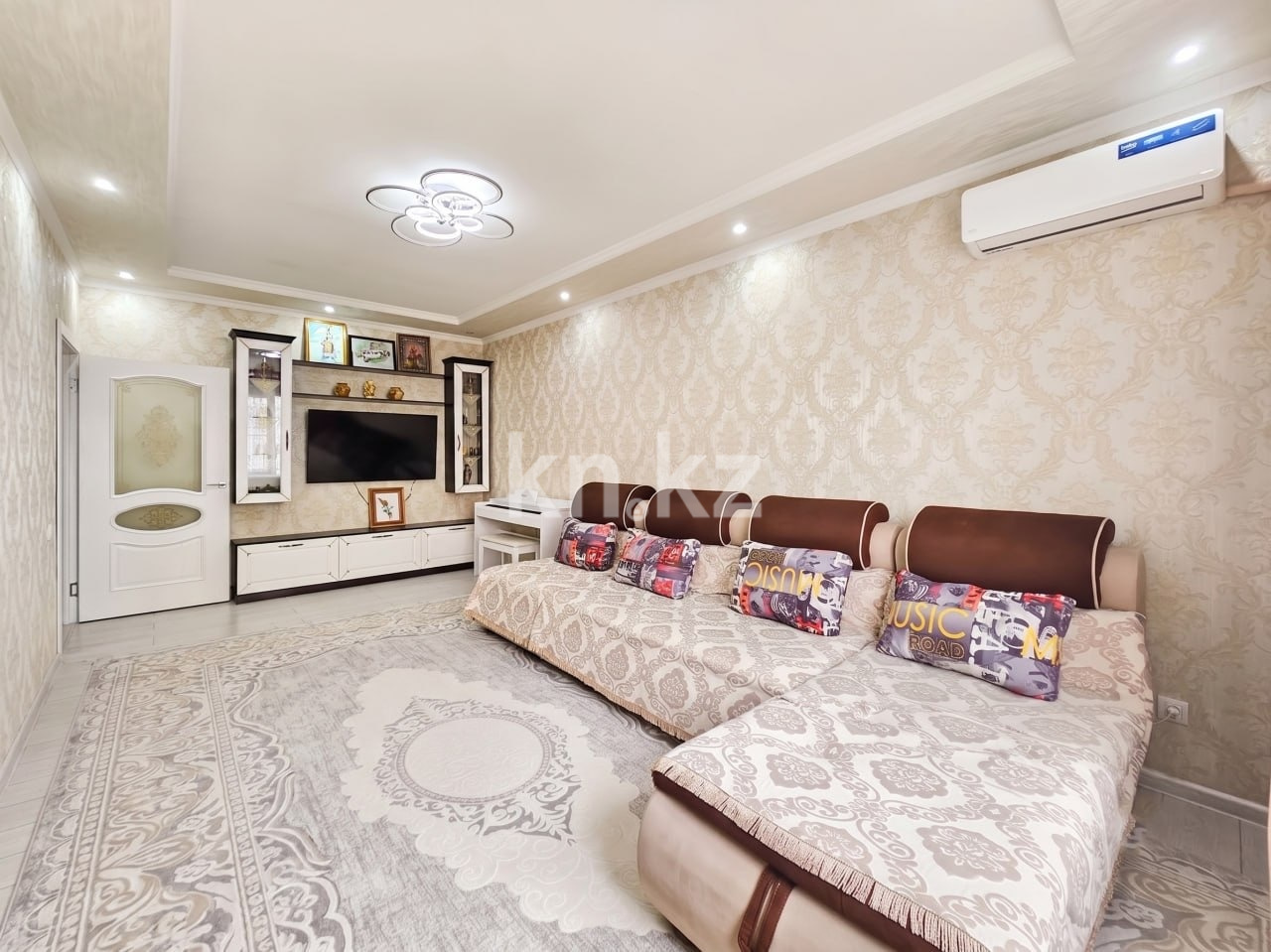 Продажа 3-комнатной квартиры, 82 м² в Алматы - фото 11