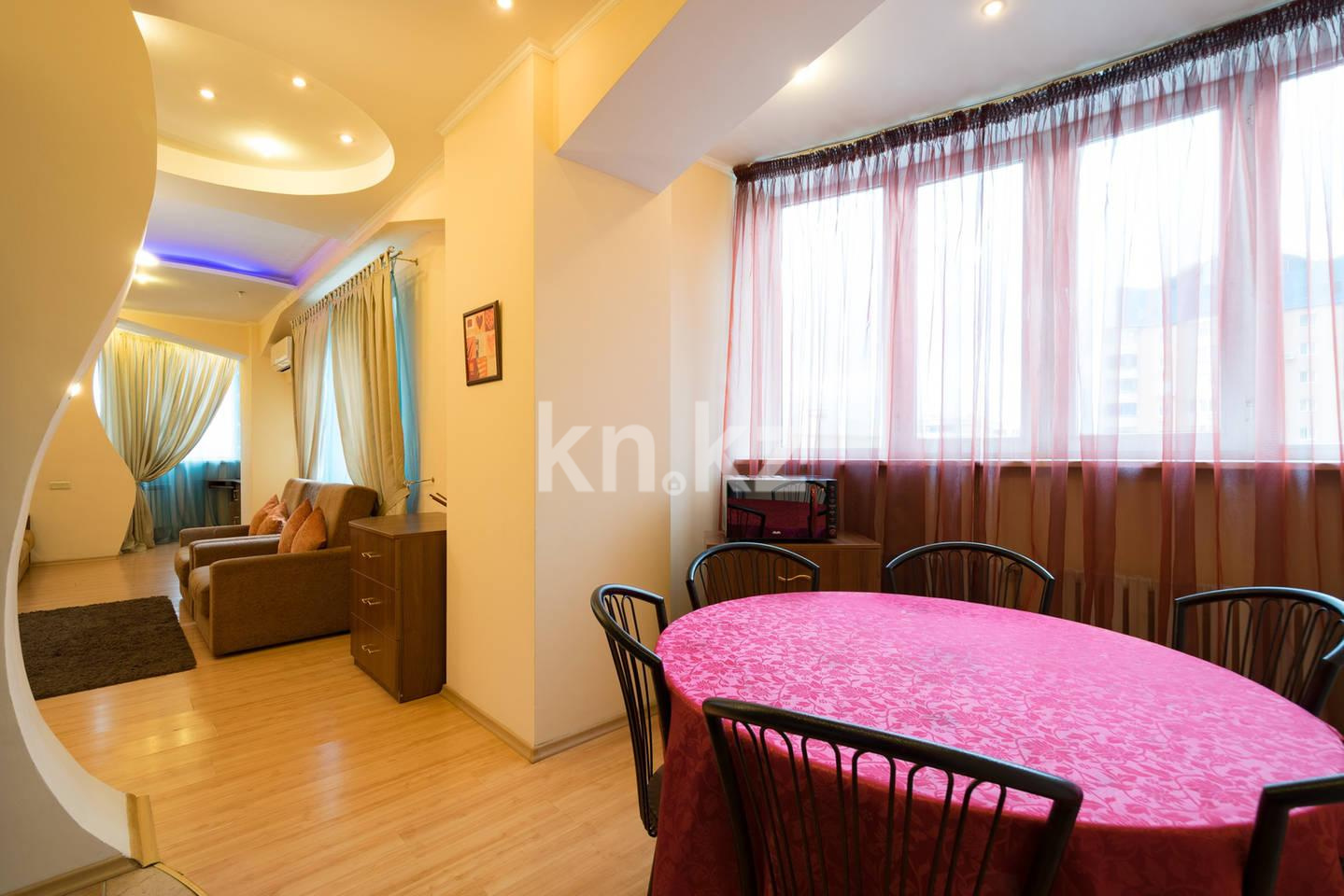 Аренда 2-комнатной квартиры посуточно, 63 м², Сейфуллина, дом  3/2 - ул. Тимирязева в Алматы - фото 6