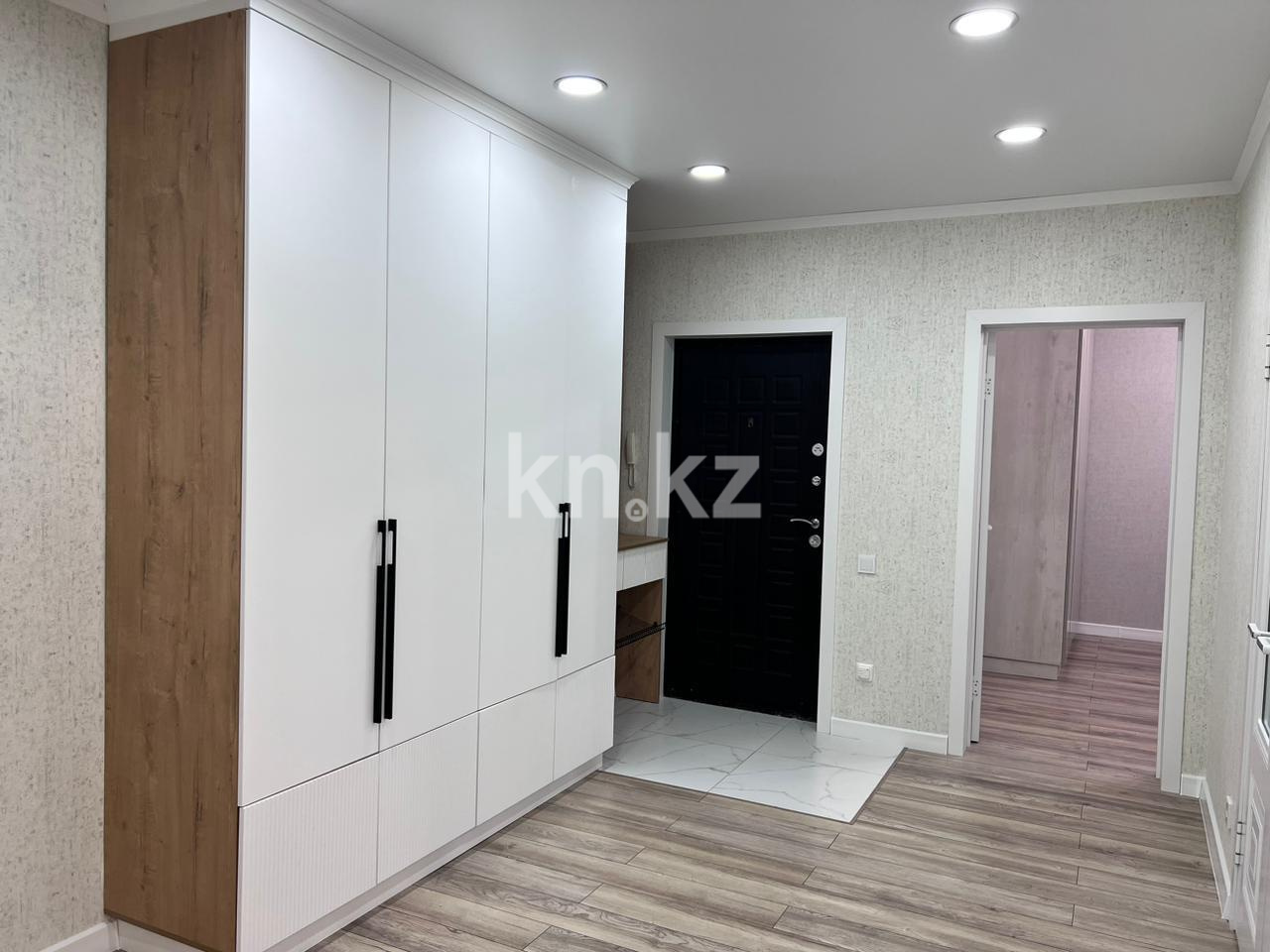 Продажа 3-комнатной квартиры, 87 м², ул. Сатыбалдина в Караганде - фото 24