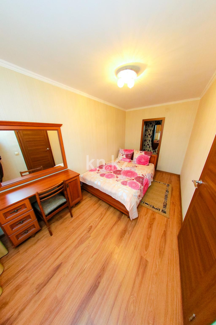 Аренда 2-комнатной квартиры посуточно, 50 м², ул. Кайсенова, дом  123 в Усть-Каменогорске - фото 3