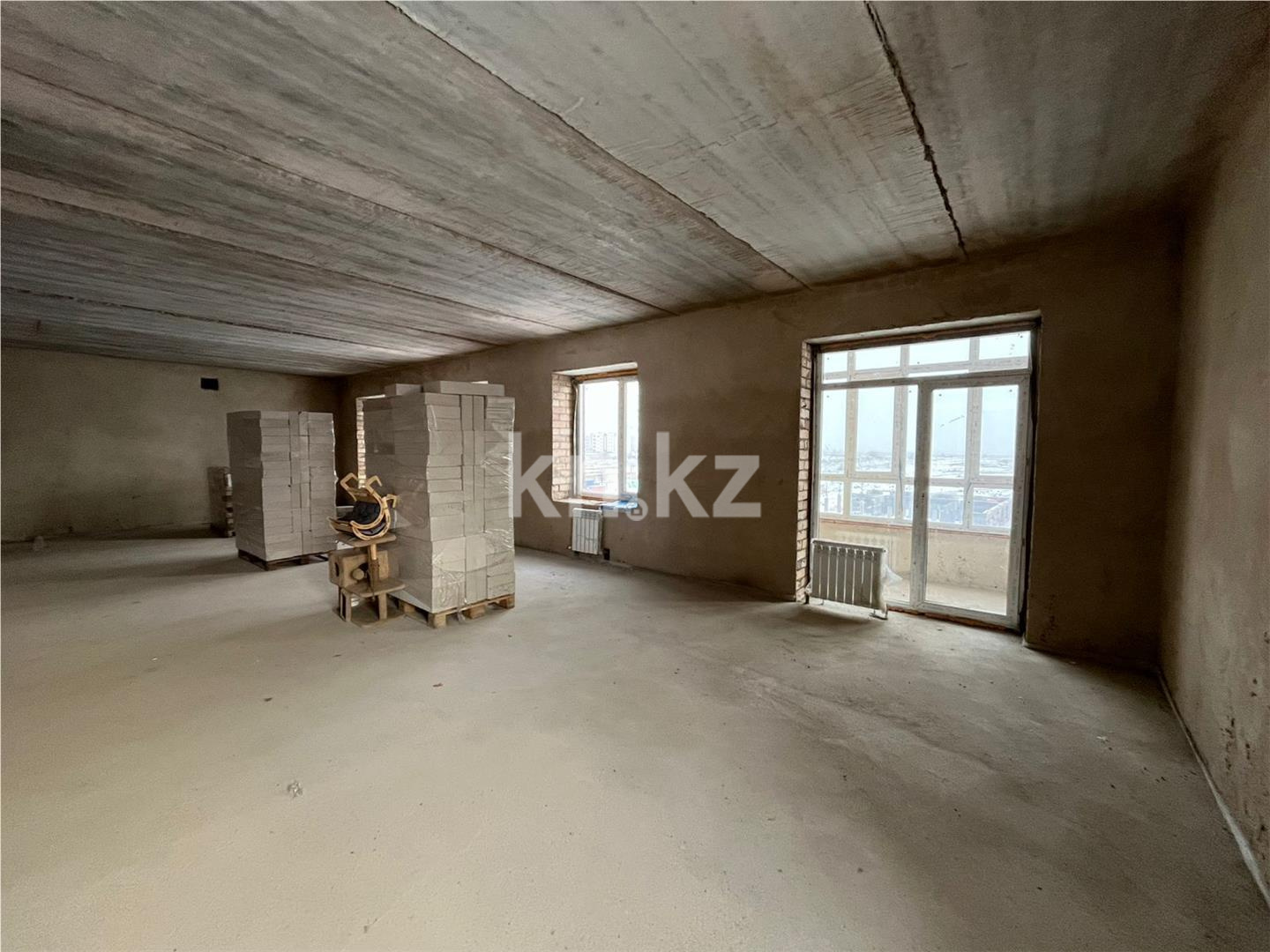 Продажа 3-комнатной квартиры, 94 м², ул. Университетская в Караганде - фото 4