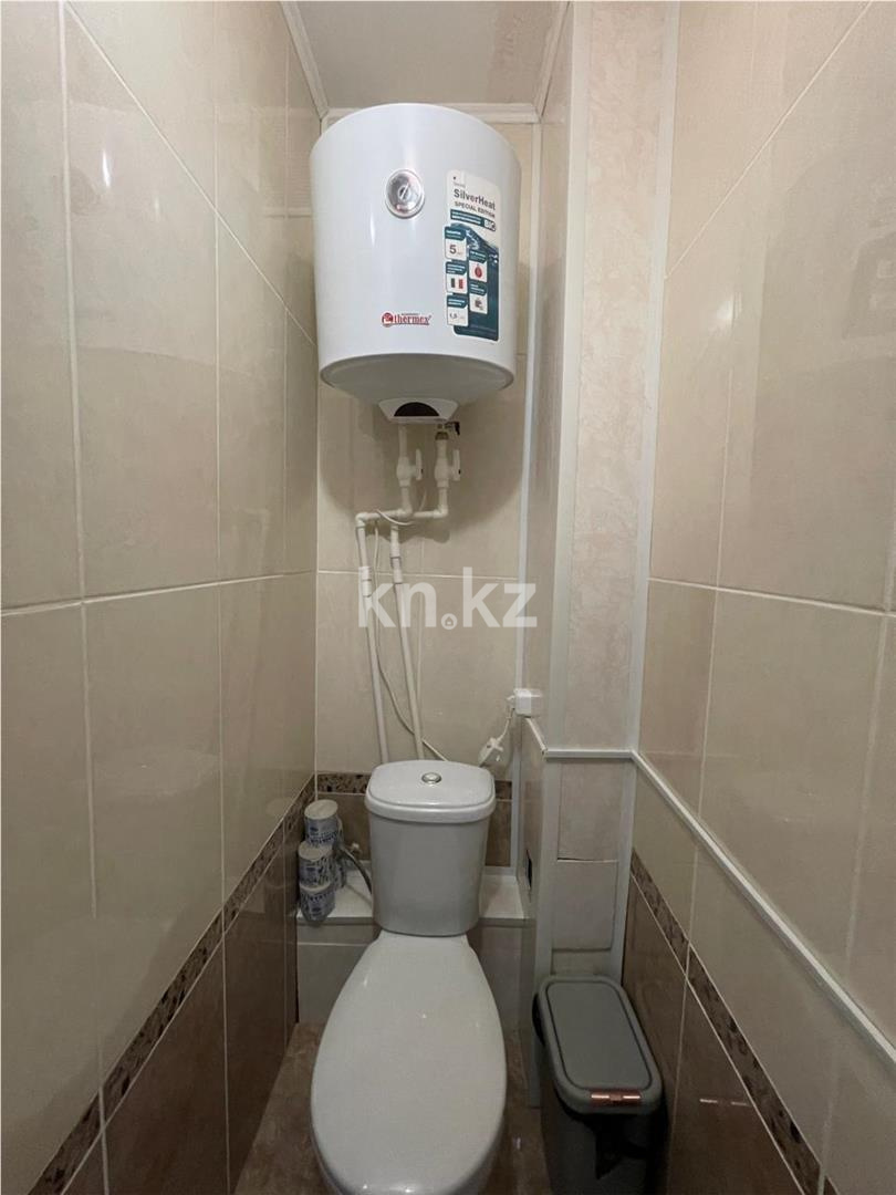 Продажа 3-комнатной квартиры, 63 м², мкр. Гульдер-1 в Караганде - фото 12