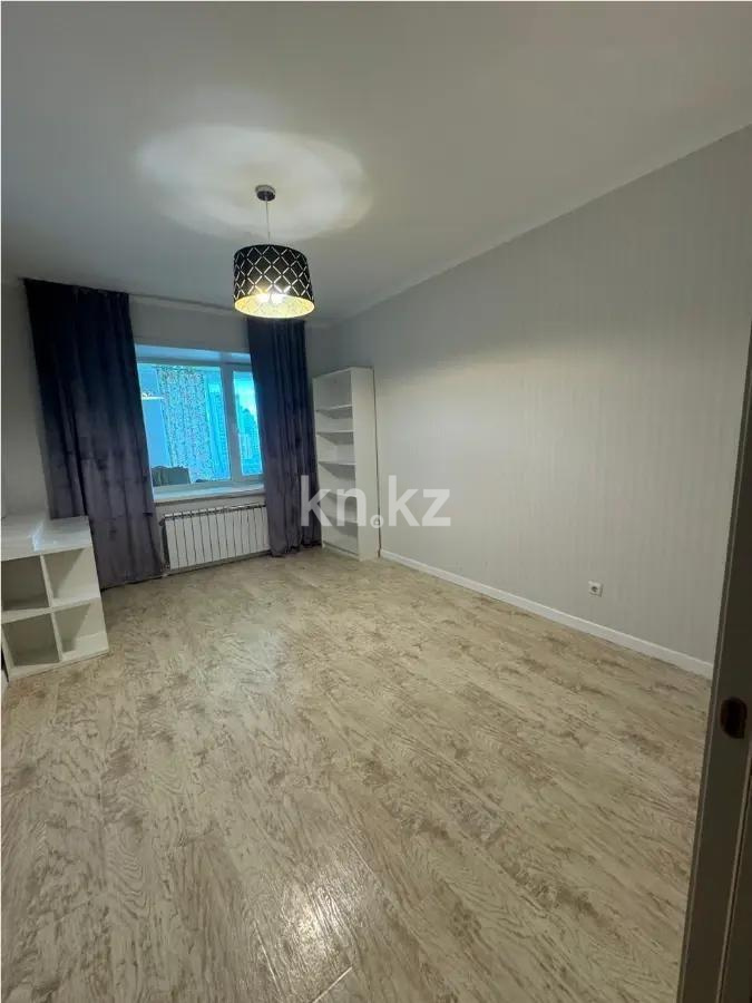 Продажа 5-комнатной квартиры, 145 м², ул. Акмешит, дом  5 в Астане - фото 3